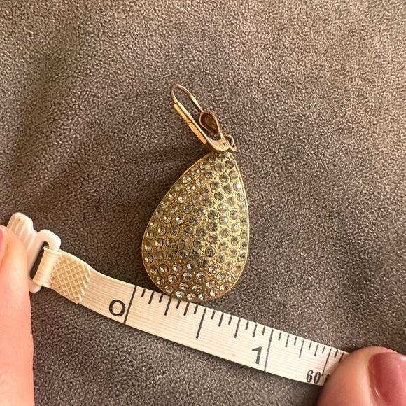 Elegant Gold Teardrop Earrings with a sparkly crystals in dot design Date Night - Picture 9 of 10